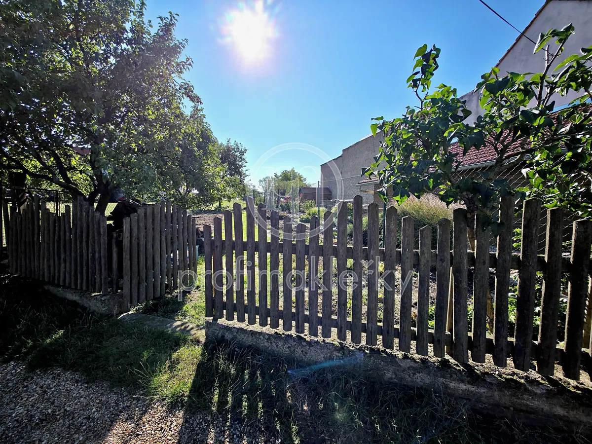 Prodej stavebního pozemku 1062 m²